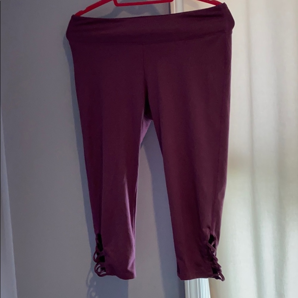 PURPLE EVERYDAY CROPPED LEGGINGS